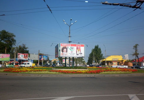 Призма 6x3,  Центральный пр. - Пушкинская ул., кольцо